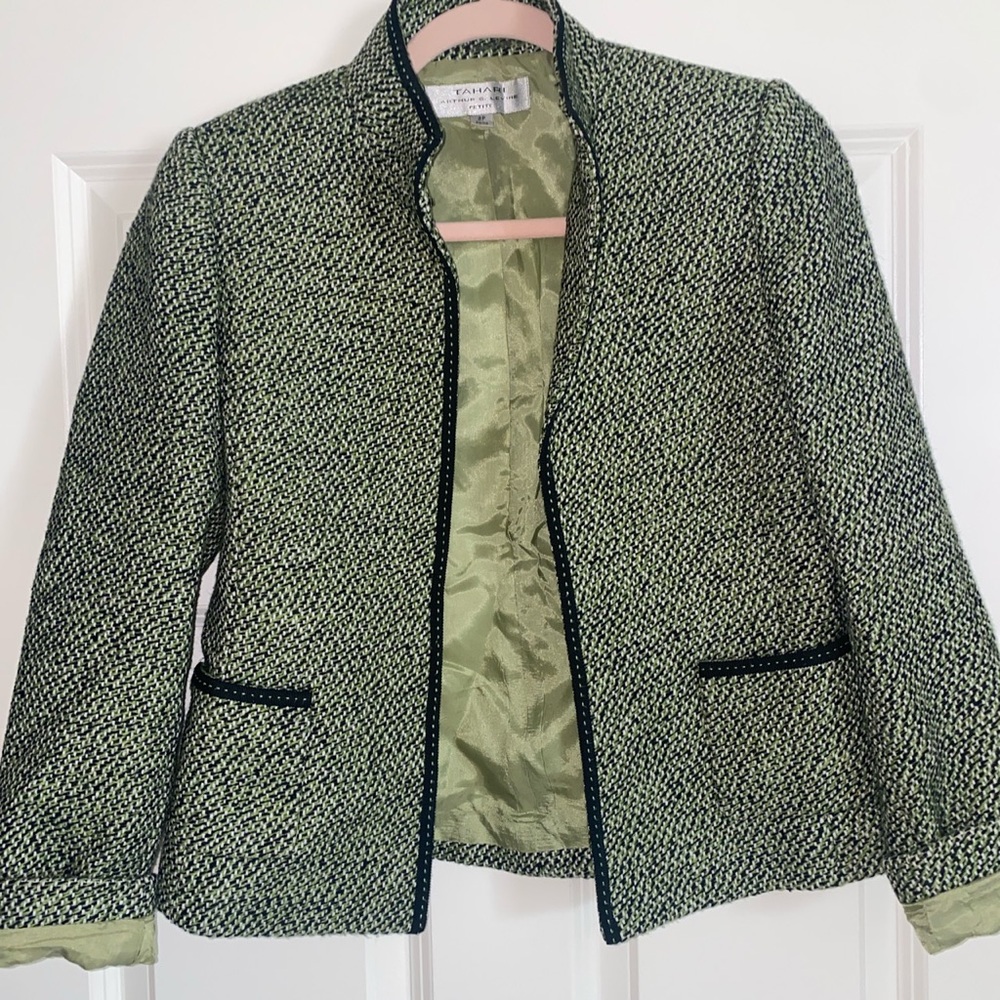 Tahari tweed blazer